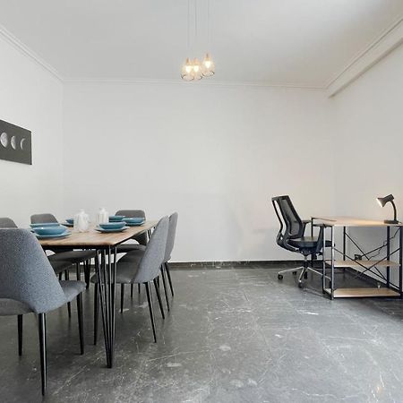 Appartamento Filis Sunny 80Sqm Apt In Viktoria Atene Esterno foto