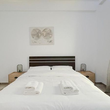 Appartamento Filis Sunny 80Sqm Apt In Viktoria Atene Esterno foto