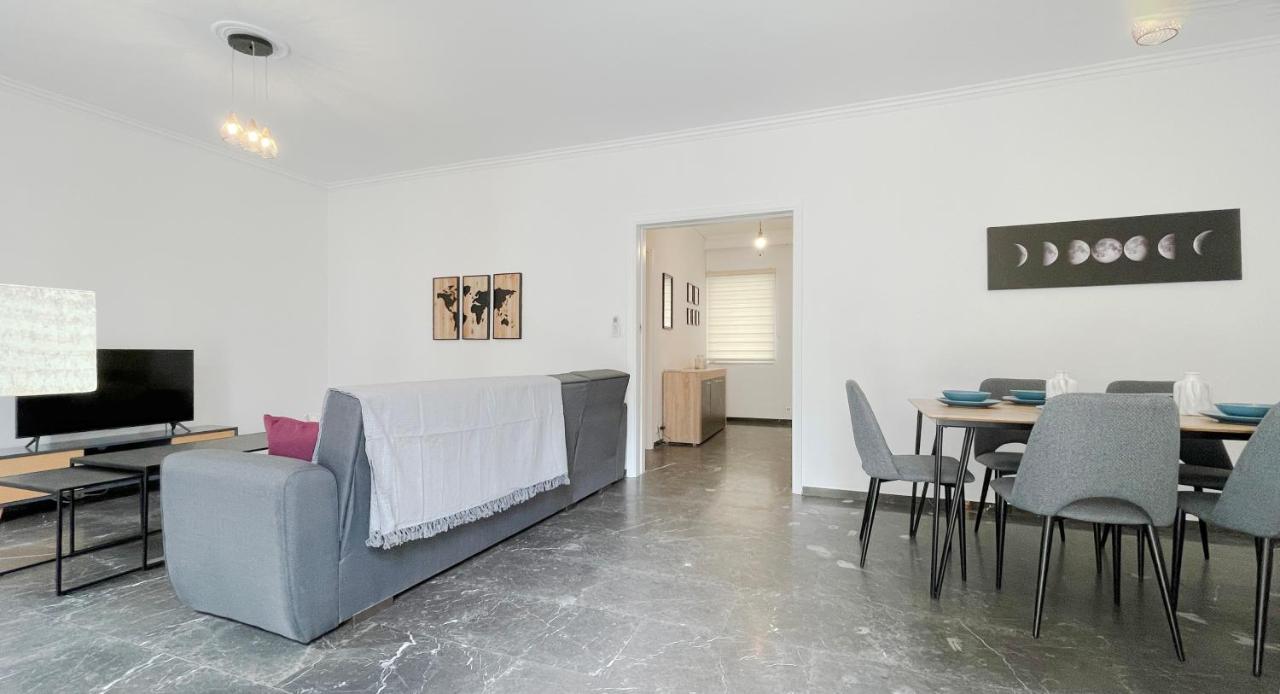Appartamento Filis Sunny 80Sqm Apt In Viktoria Atene Esterno foto
