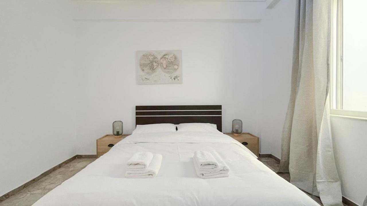Appartamento Filis Sunny 80Sqm Apt In Viktoria Atene Esterno foto