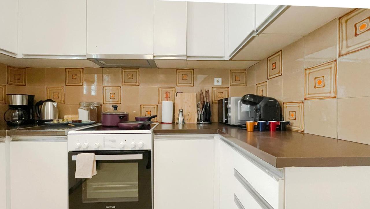 Appartamento Filis Sunny 80Sqm Apt In Viktoria Atene Esterno foto
