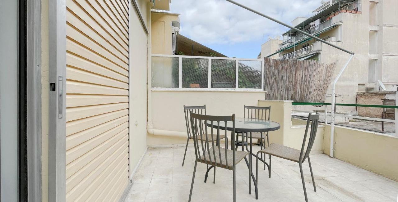 Appartamento Filis Sunny 80Sqm Apt In Viktoria Atene Esterno foto